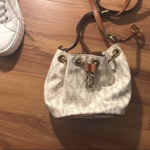 MICHAEL KORS Cross Body Bag